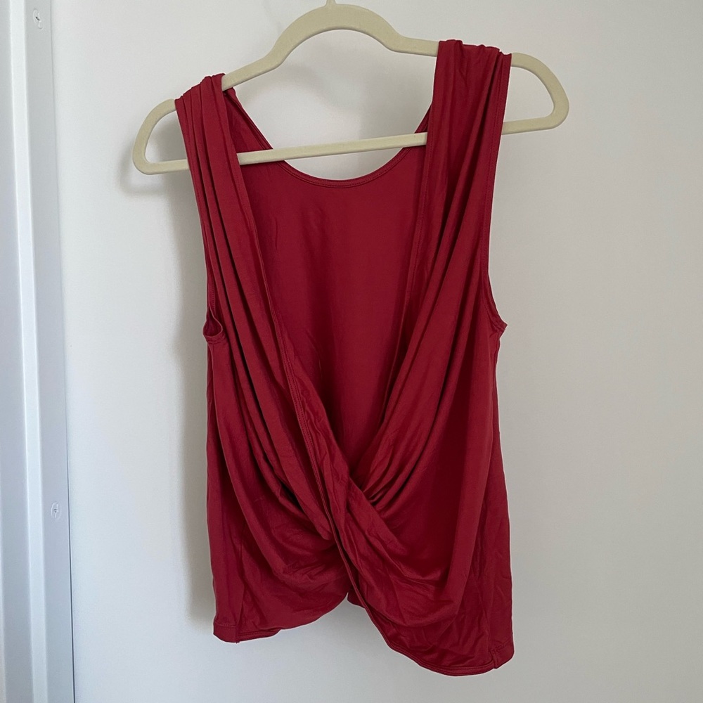 NWOT FIGHTING EEL AVA SKY TOP